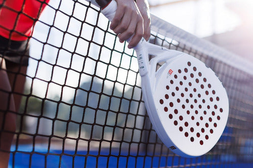 Pala De Pádel Raqueta Wilson Bela Lt V2 Paddle Color Blanco