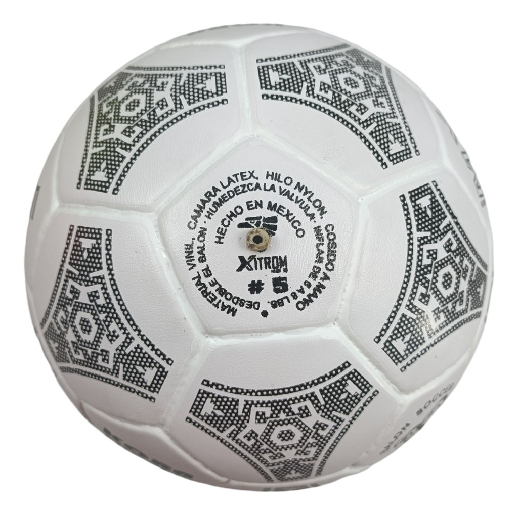 Balón De Fútbol Kora No.5 32 Gajos Blanco