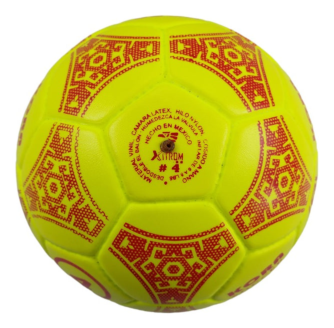Balón De Fútbol Kora No.4 32 Gajos
