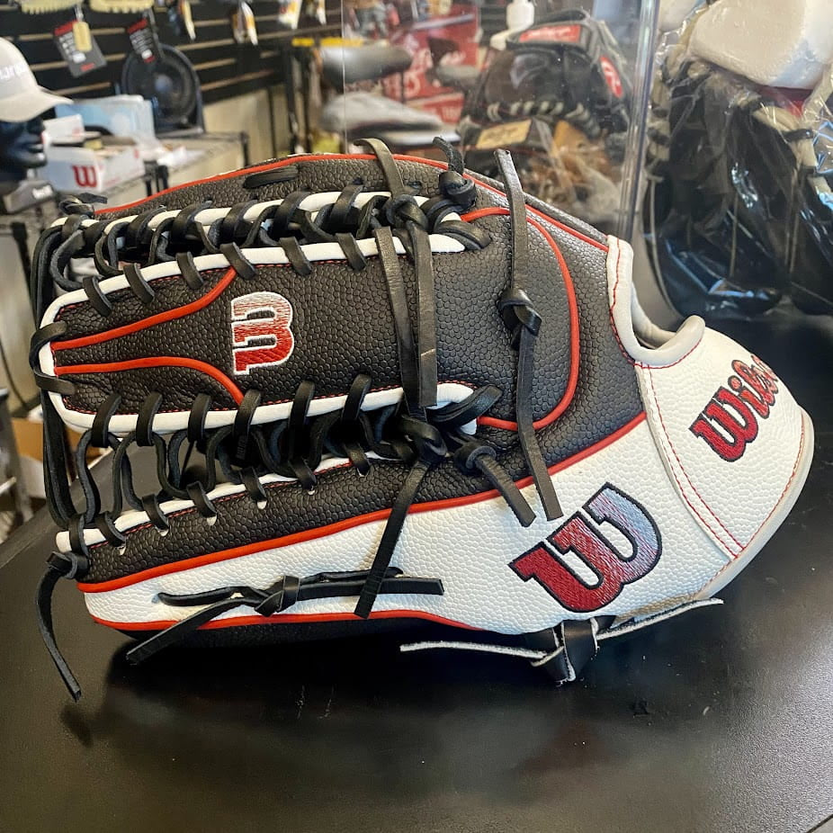Guante De Béisbol Wilson A2000 12.75in Zurdo