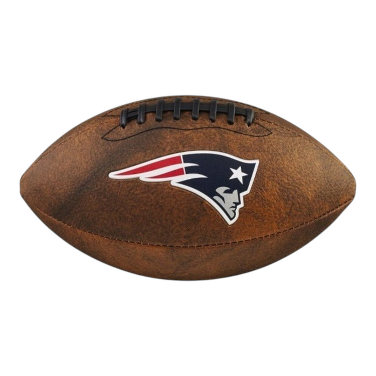 Balón de fútbol americano Wilson Team Retro New England Patriots de Radach Sports en piel sintética color café.