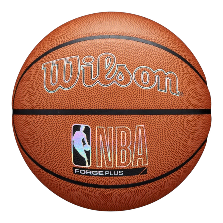 Balón de básquetbol Wilson NBA Forge Plus número 7 de Radach Sports con textura de agarre y logos oficiales