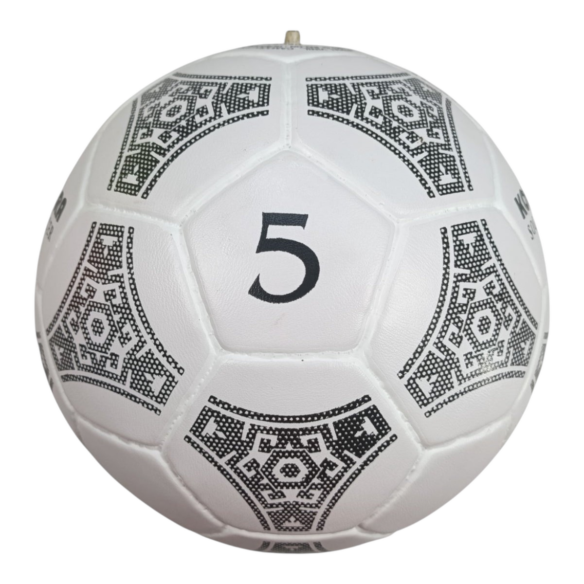 Balón de fútbol Radach Sports Kora número 5, color blanco con patrones geométricos negros y costuras de alta resistencia
