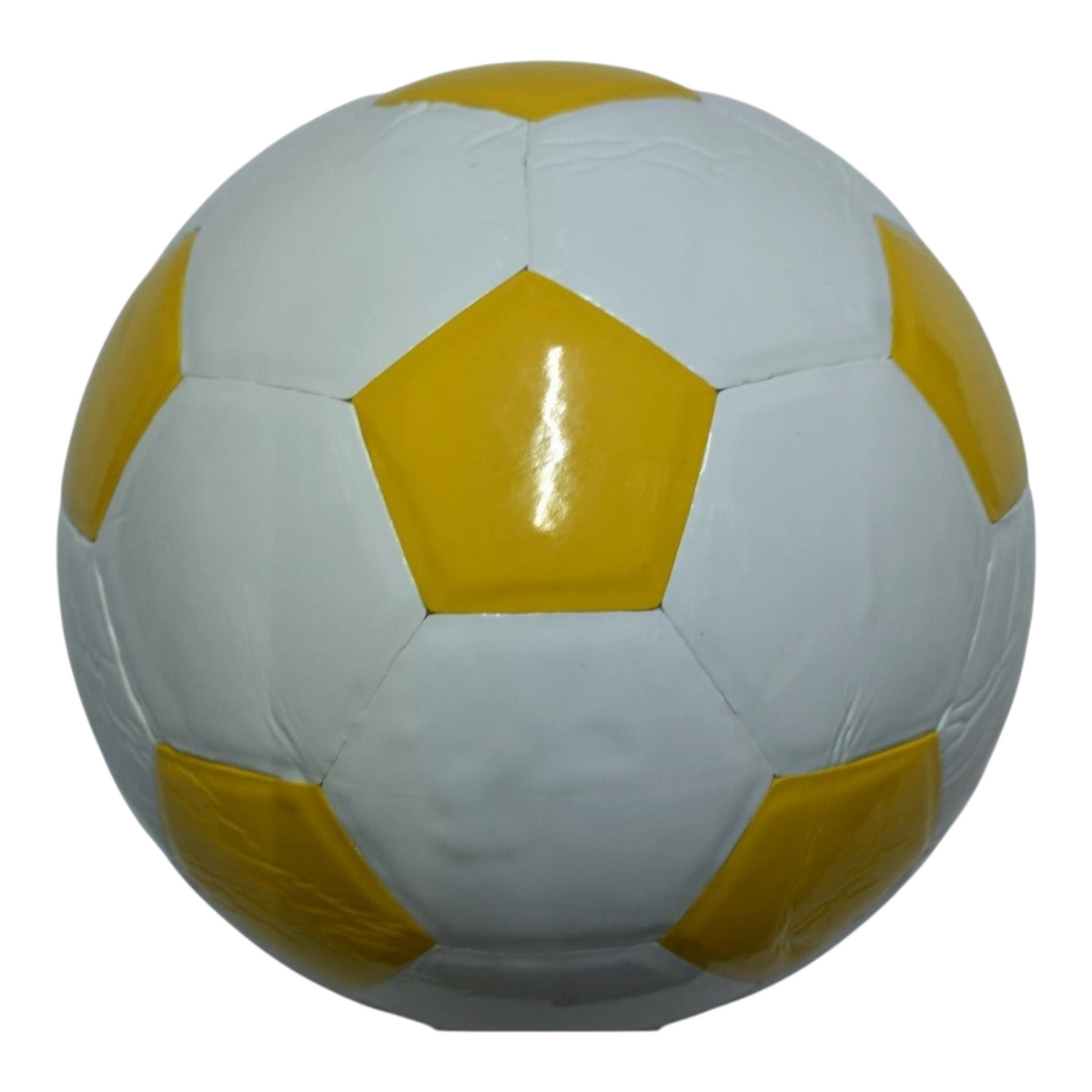 Balón de fútbol Radach Sports número 5 laminado en color blanco y amarillo, ideal para partidos recreativos.