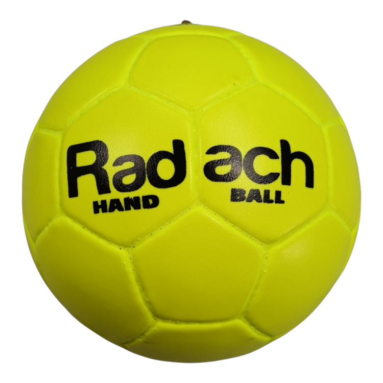 Balón de handball Radach Sports número 3 en color amarillo fosforescente con diseño de vinil y logo negro