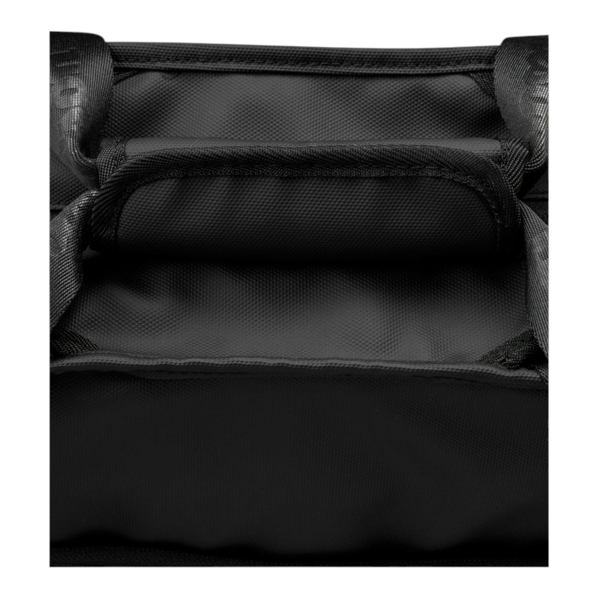 Detalle de las asas reforzadas y tejido de poliéster negro del bolso raquetero Radach Sports Wilson Lifestyle