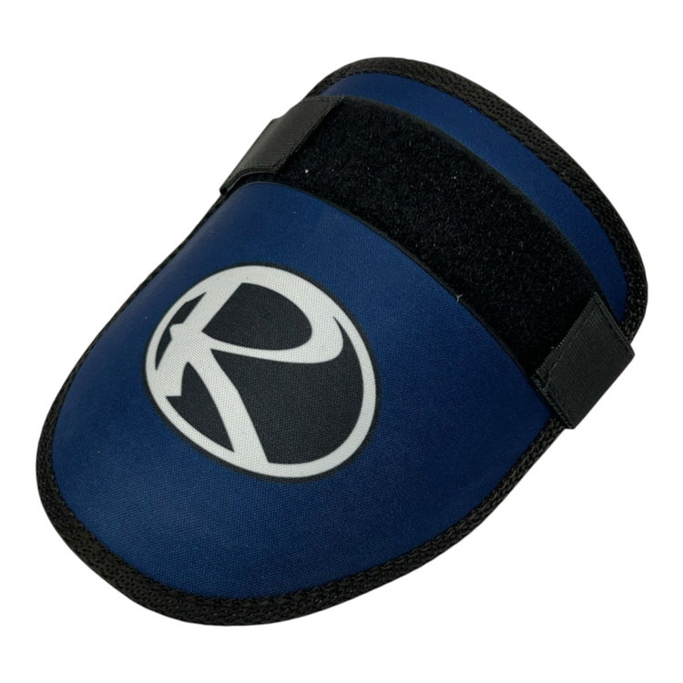 Codera para bateador Radach Sports modelo Dragon en color azul marino con ajuste de velcro y logo circular