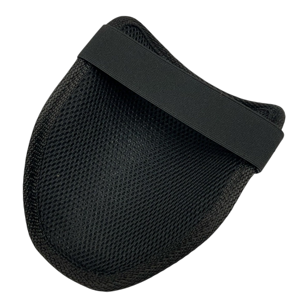 Codera para bateador Radach Sports modelo Dragon infantil en color negro con malla transpirable y banda elástica