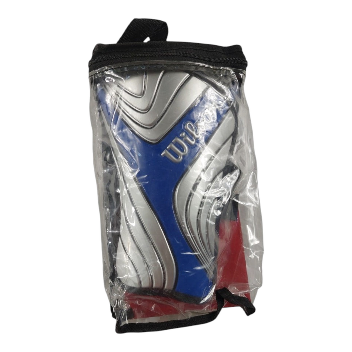 Espinilleras de fútbol Wilson para adulto en color plata y azul, marca Radach Sports, en su empaque original.