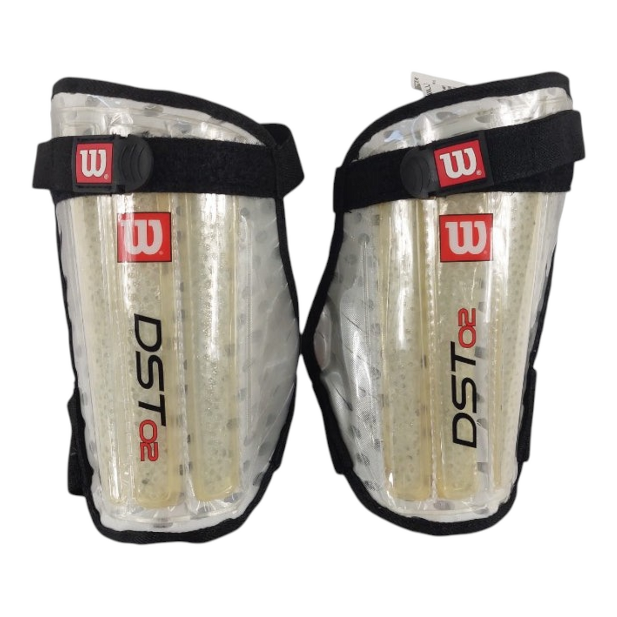 Espinilleras de fútbol Wilson DST de Radach Sports, diseño transparente con correas negras ajustables y logo rojo