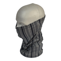 Fanda Radach Sports con estampado de rayas verticales en blanco y negro, ideal para protección solar y deportiva.