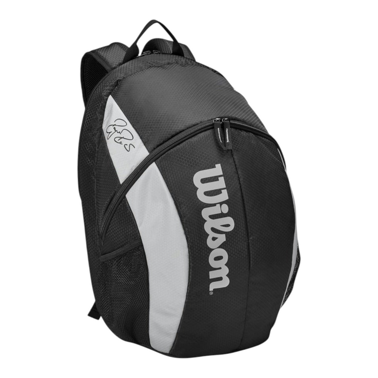 Mochila de tenis Radach Sports Wilson Federer Team en color negro y gris con firma de Roger y compartimento para raquetas
