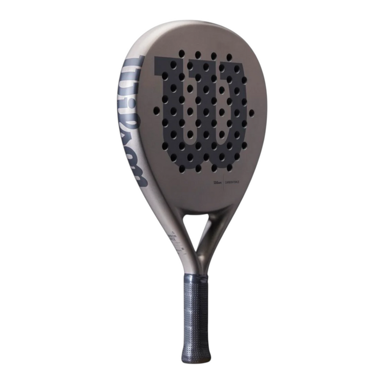 Pala de pádel Radach Sports Wilson Carbon Force en color gris con forma de lágrima y superficie texturizada