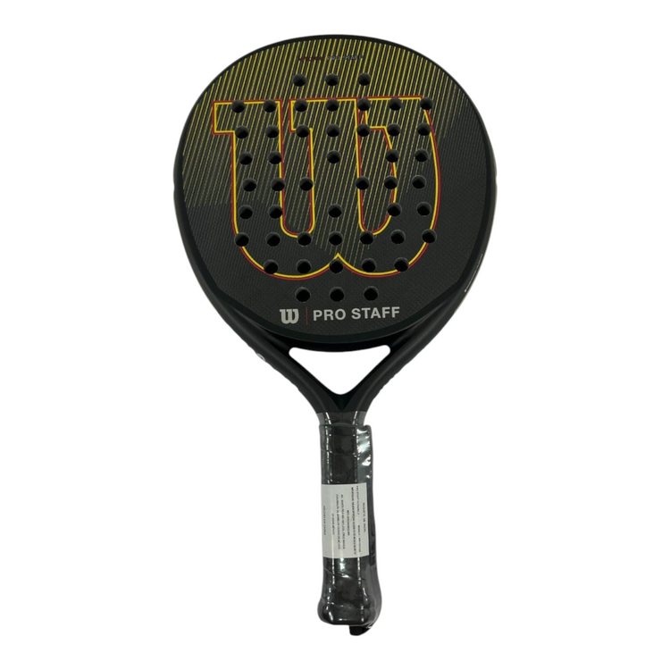 Pala de pádel Wilson Pro Staff V2 de Radach Sports en color negro con detalles en amarillo y rojo