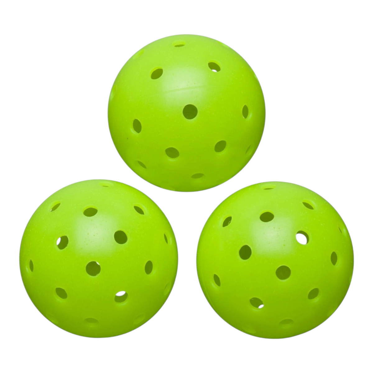 Tres pelotas de pickleball Wilson Max 40 de color verde neón de alta visibilidad para exteriores en Radach Sports