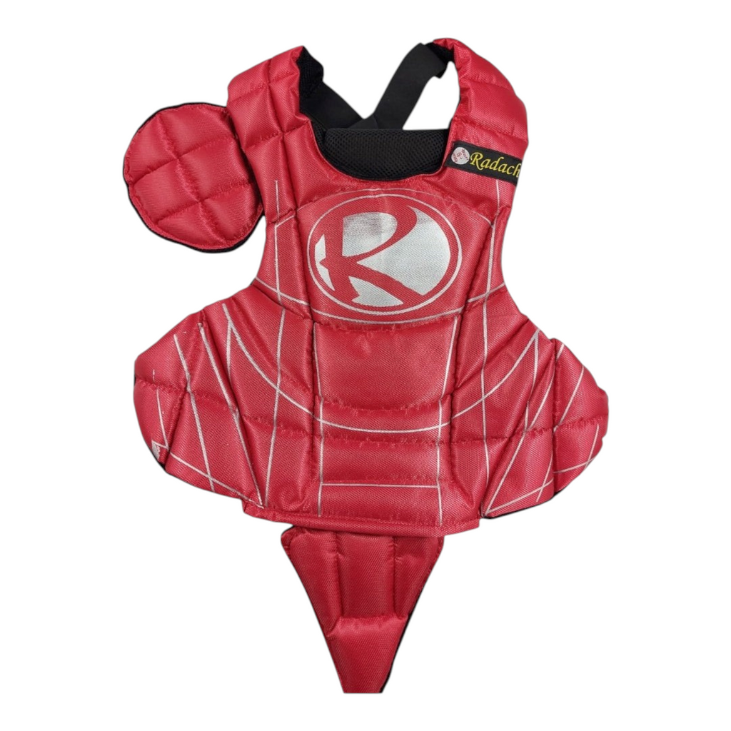 Peto de catcher Radach Sports infantil en color rojo con diseño acolchado y logo de la marca para béisbol