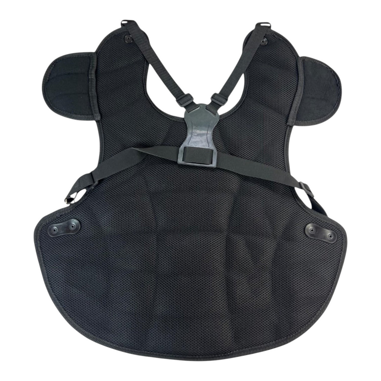 Peto protector Radach Sports para catcher adulto en color negro con malla transpirable y correas de ajuste reforzadas