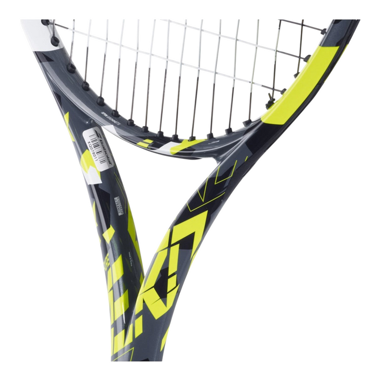 Raqueta de tenis Babolat Pure Aero 98 de Radach Sports en color negro y amarillo con diseño aerodinámico