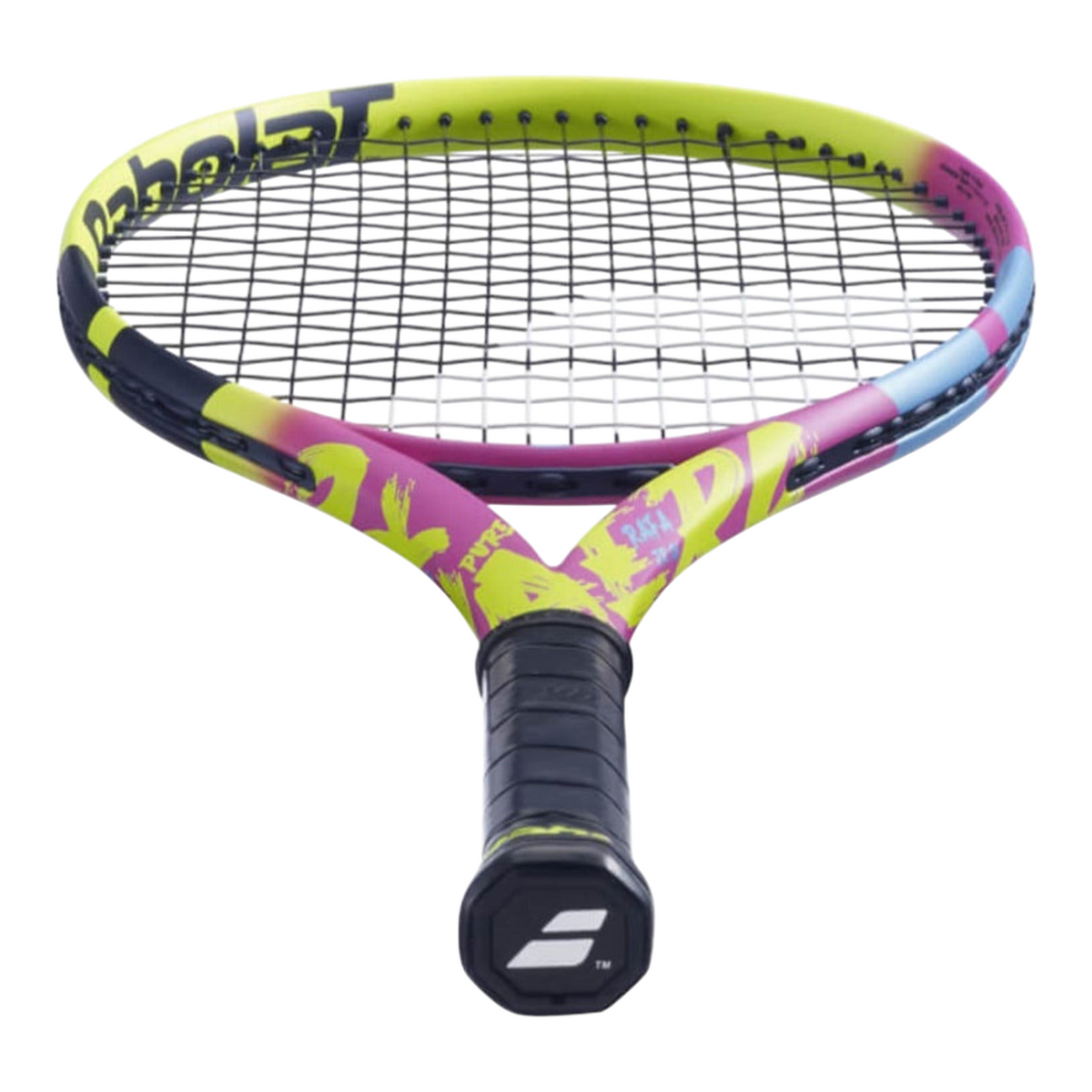 Raqueta de tenis Babolat Pure Aero Rafa Junior 26 en colores amarillo, rosa y azul para jóvenes tenistas