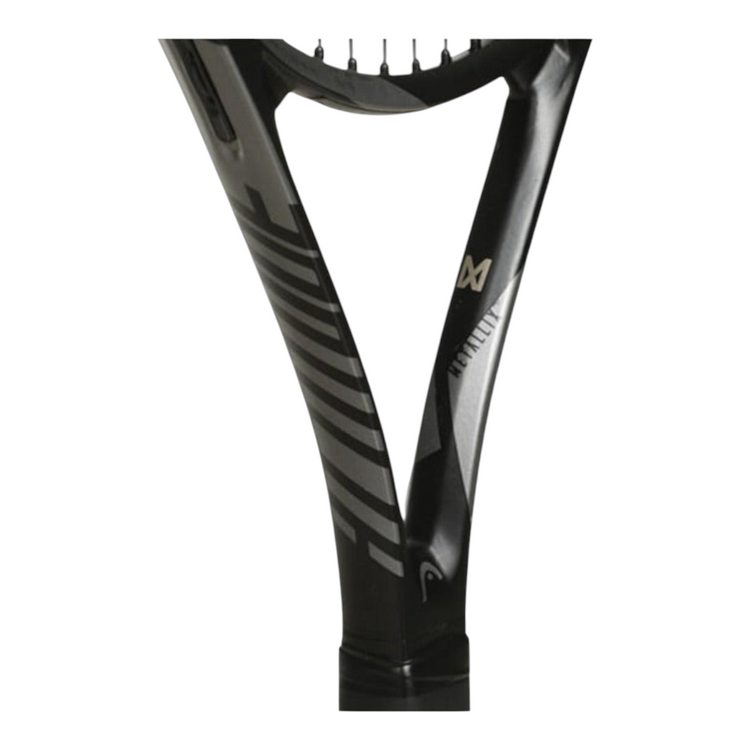 Raqueta de tenis Radach Sports Head Mx Attitude Elite en color negro con diseño aerodinámico y detalles técnicos
