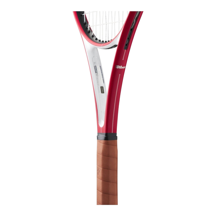 Raqueta de tenis Wilson RF 01 Pro Classic de Radach Sports con marco rojo y empuñadura de cuero marrón