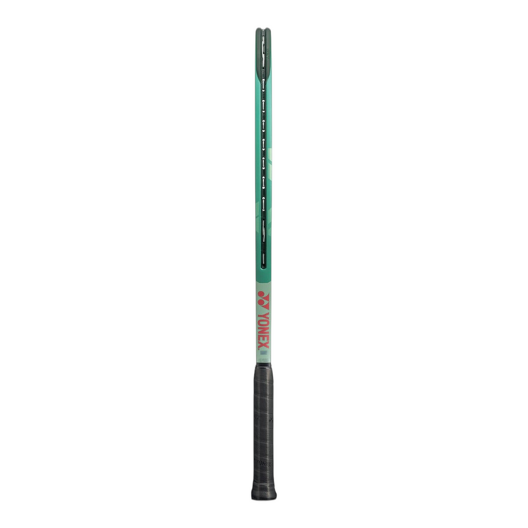 Raqueta de tenis Radach Sports Yonex Percept Game en color verde con mango negro y detalles técnicos visibles