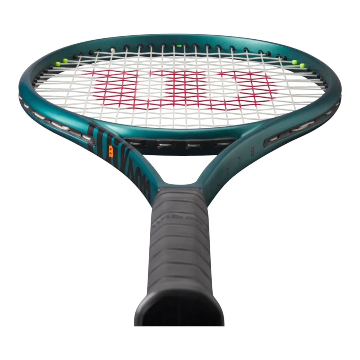 Raqueta de tenis Radach Sports Wilson Blade 100 V9 en color verde esmeralda mate con detalles en naranja