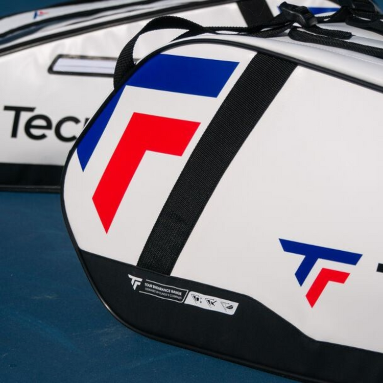Raquetero Radach Sports Tecnifibre Tour Endurance blanco con detalles en azul y rojo, diseño resistente y ergonómico.