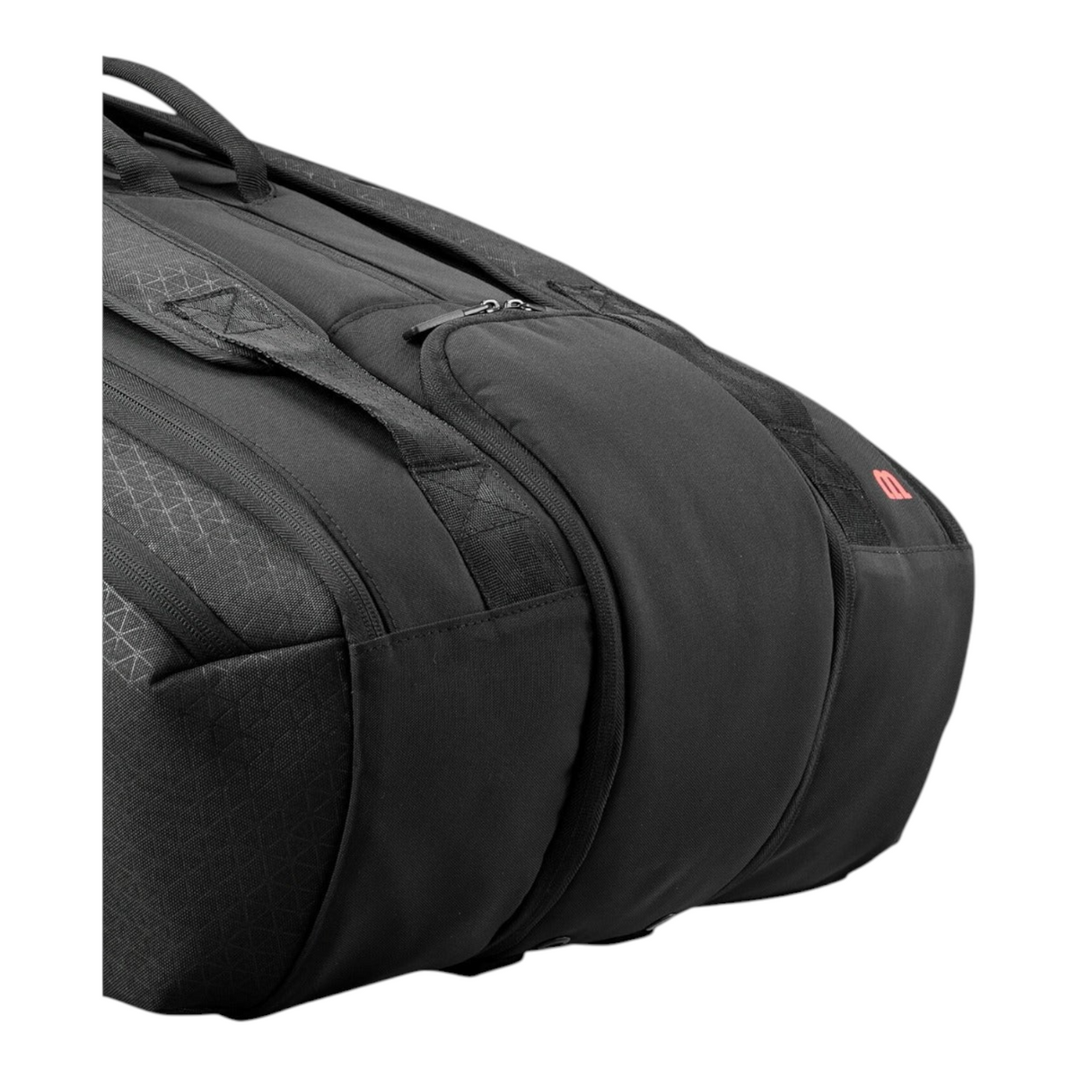 Raquetero Radach Sports Wilson Clash V3 negro con diseño de triángulos y compartimentos de alta capacidad