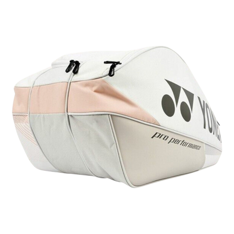 Raquetero Radach Sports Yonex Pro de 9 raquetas en color beige arena con compartimento térmico y diseño compacto
