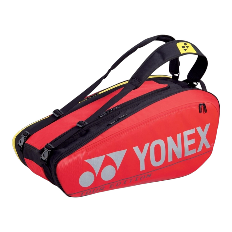 Raquetero Radach Sports Yonex Pro Bag 9 de color rojo con compartimentos espaciosos para tenis