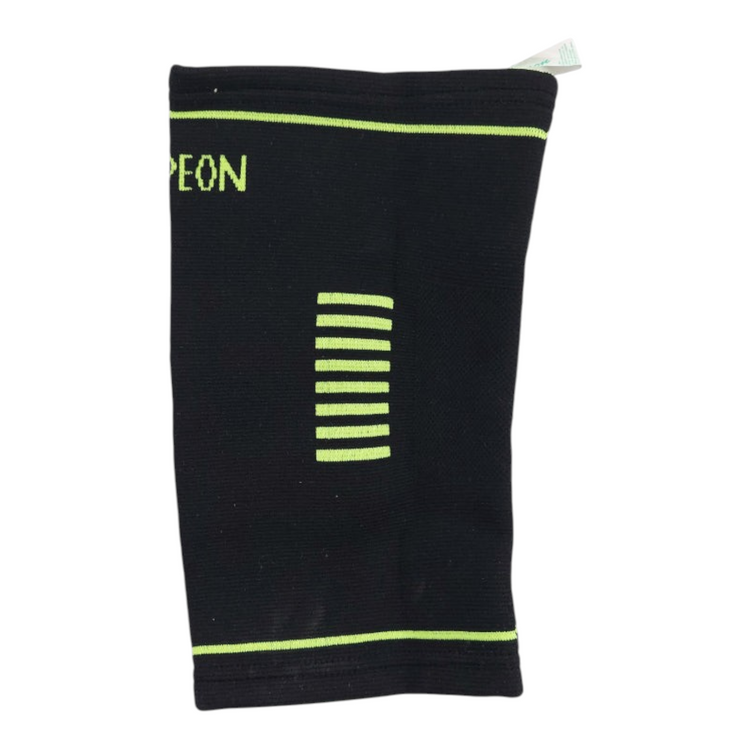 Rodillera elástica negra Radach Sports con detalles en verde neón para soporte y compresión deportiva