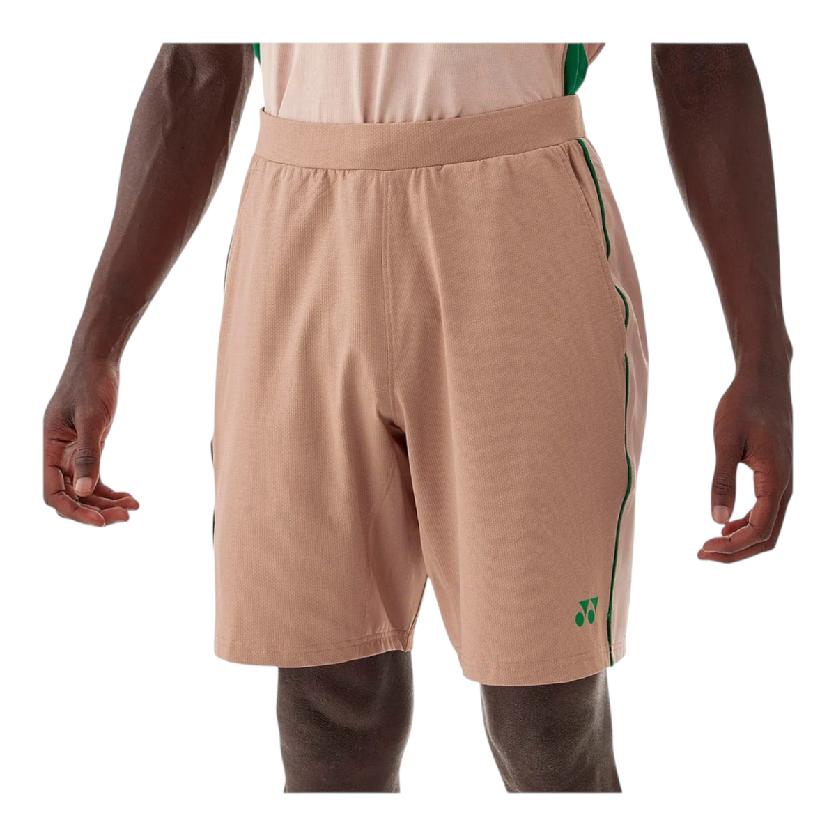 Short deportivo Radach Sports Yonex 15199EX en color mist brown con cintura elástica y detalles en verde