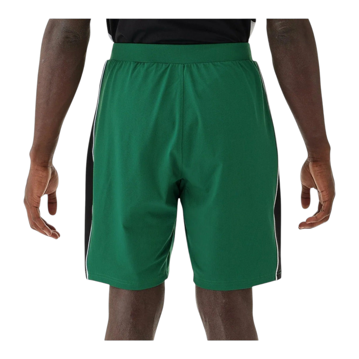 Short deportivo Radach Sports Yonex 15199EX en color verde oscuro con detalles laterales negros para tenis y bádminton