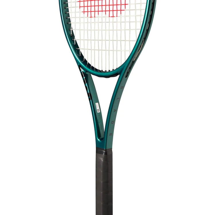 Raqueta Wilson Blade Pro V9 98 sin encordar para jugadores avanzados y profesionales